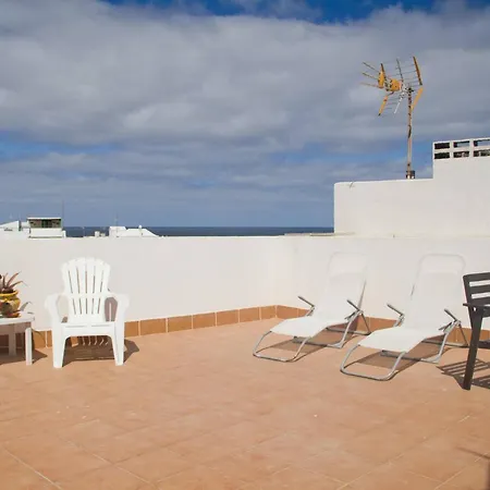 Caleta De Famara Primera Linea De Playa Appartement