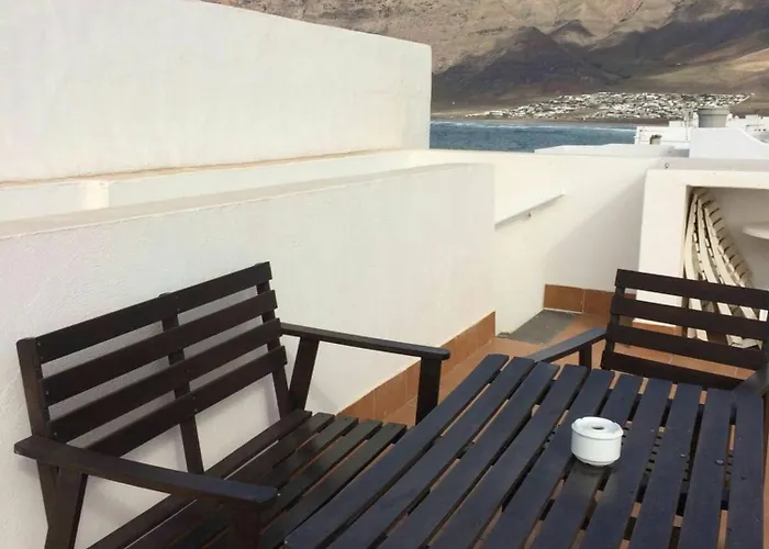 Caleta De Famara Primera Linea De Playa * Teguise (Lanzarote)