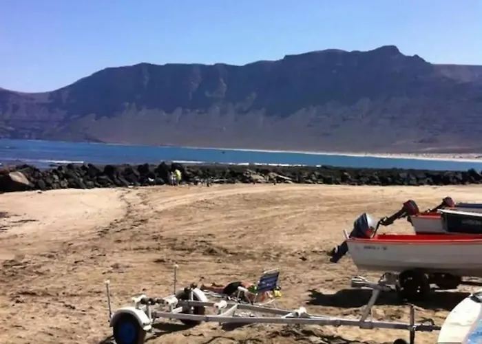 Caleta De Famara Primera Linea De Playa Appartement *
